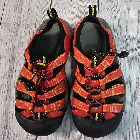 Keen Shoes - Keen sz 6.5 Red and Black Waterproof Sandals